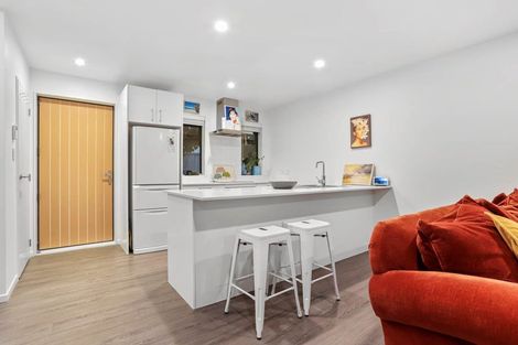 Photo of property in 4d Wattle Road, Sunnyvale, Auckland, 0612