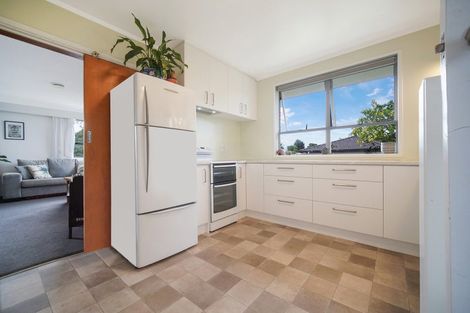 Photo of property in 2/15 Poinsettia Place, Henderson, Auckland, 0610