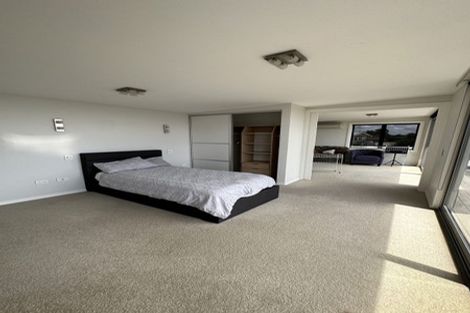 Photo of property in 276 Lake Road, Hauraki, Auckland, 0622