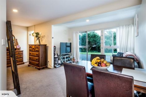 Photo of property in 20 Beechwood Road, Rothesay Bay, Auckland, 0630