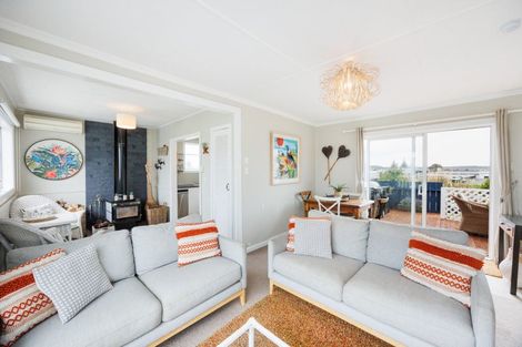 Photo of property in 7 Chaffey Street, Foxton Beach, Foxton, 4815