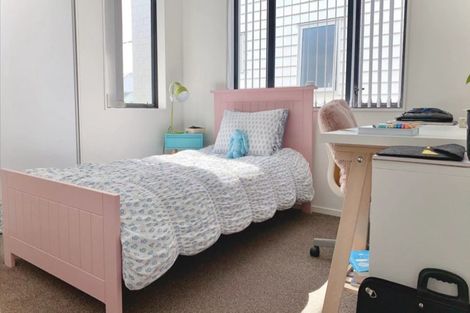 Photo of property in 37 Treestump Road, Takanini, 2112