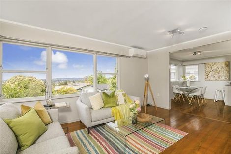Photo of property in 16 Zita Maria Drive, Massey, Auckland, 0614