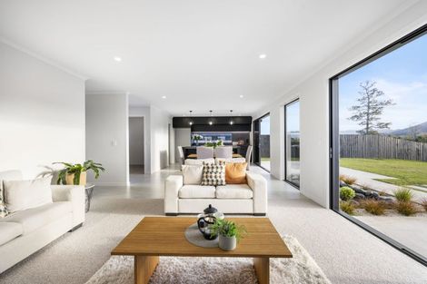 Photo of property in 92 Great South Road, Pokeno, 2402