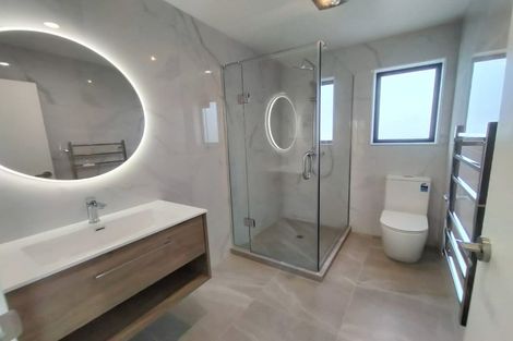 Photo of property in 26 Golfland Drive, Golflands, Auckland, 2013