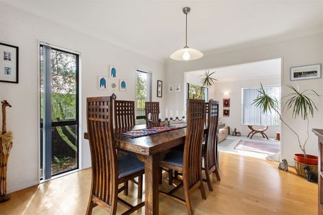 Photo of property in 89 Marina View Drive, West Harbour, Auckland, 0618