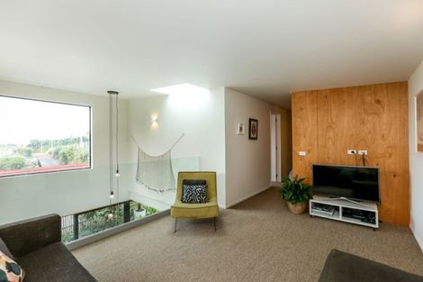 Photo of property in 76 Cutfield Road, New Plymouth, 4310