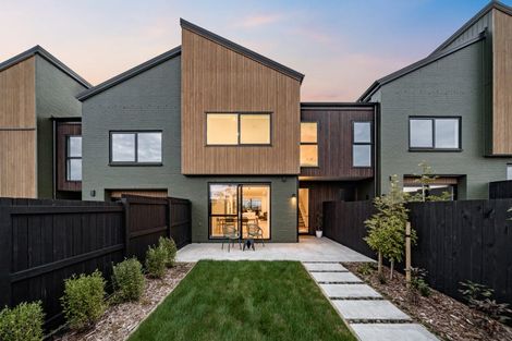 Photo of property in 9 Golden Fall Road, Hobsonville, 0616