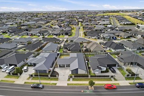 Photo of property in 221 Te Okuroa Drive, Papamoa, 3118
