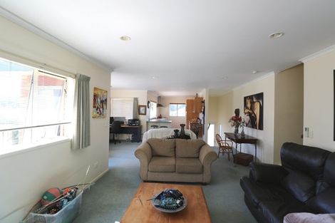 Photo of property in 109 Waireka Place, Whangamata, 3620