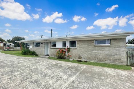 Photo of property in 15 Dermont Street, Bader, Hamilton, 3206