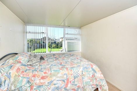 Photo of property in 16 Ranfurly Road, Papatoetoe, Auckland, 2104