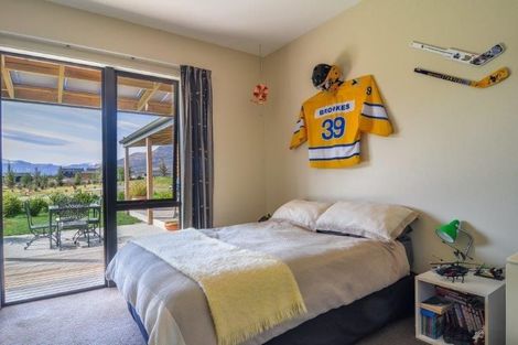 Photo of property in 7 Glenfiddich Road, Jacks Point, Queenstown, 9371