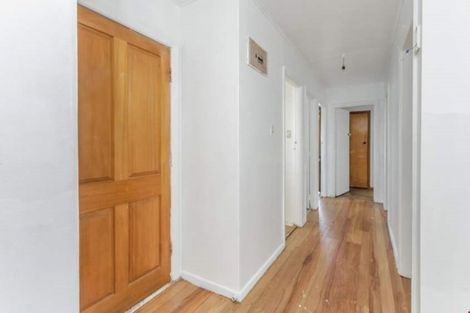 Photo of property in 49 Convair Crescent, Mangere, Auckland, 2022