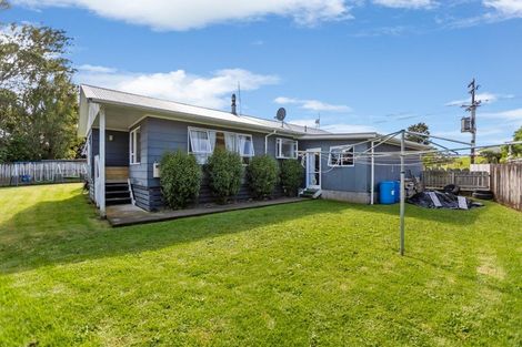 Photo of property in 98 Oxford Road, Okato, 4335