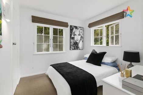 Photo of property in 4a Taumaru Avenue, Lowry Bay, Lower Hutt, 5013