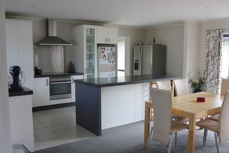 Photo of property in 2 Prebblewood Drive, Prebbleton, 7604