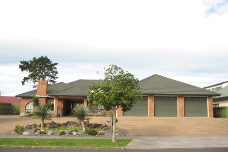 Photo of property in 80 Glenross Drive, Wattle Downs, Auckland, 2103