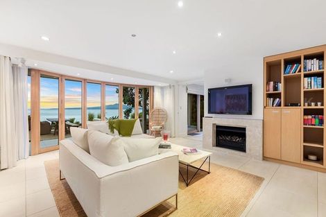 Photo of property in 28 Blomfield Spa, Takapuna, Auckland, 0622