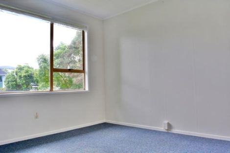 Photo of property in 2/309 Sunset Road, Sunnynook, Auckland, 0632
