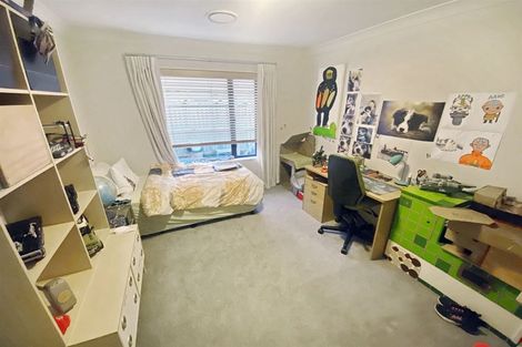 Photo of property in 19 Sovereign Gardens, Halswell, Christchurch, 8025