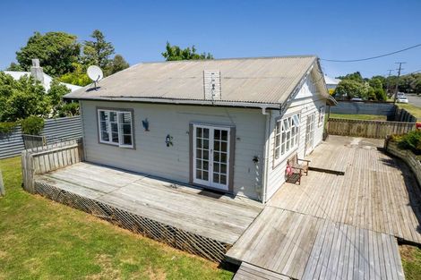 Photo of property in 4 Kiwi Street, Whanganui East, Whanganui, 4500