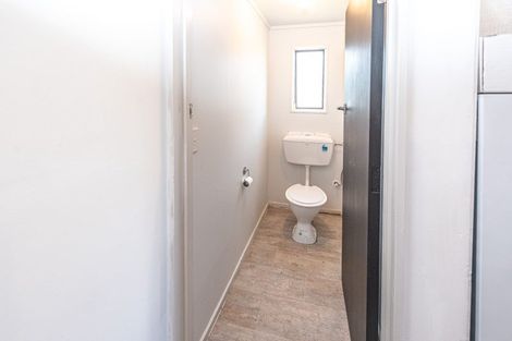 Photo of property in 21 Manuka Street, Castlecliff, Whanganui, 4501