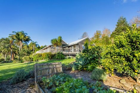 Photo of property in 16 Ao Marama Place, Kerikeri, 0294
