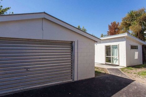 Photo of property in 46 Balgay Street, Upper Riccarton, Christchurch, 8041