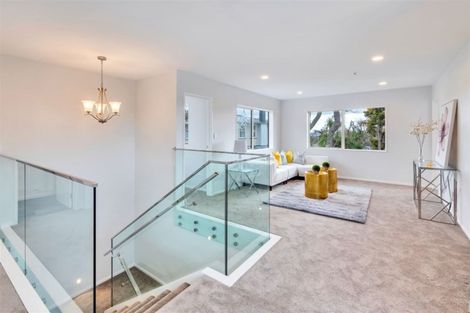 Photo of property in 48a Pine Avenue, Henderson, Auckland, 0612