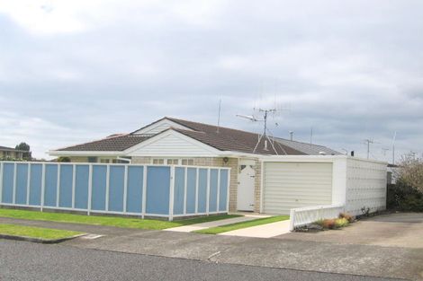 Photo of property in 8 Tupaea Place, Otumoetai, Tauranga, 3110