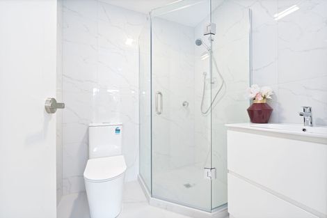 Photo of property in 80d Matipo Road, Te Atatu Peninsula, Auckland, 0610