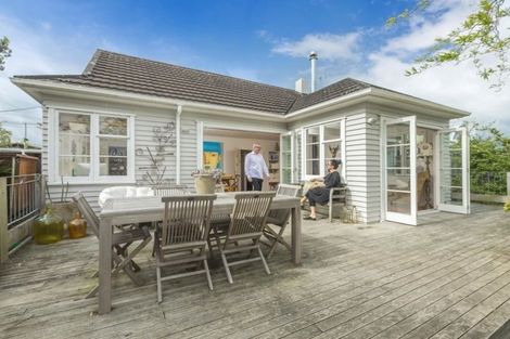 Photo of property in 2 Winscombe Street, Belmont, Auckland, 0622
