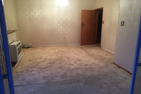 Photo of property in 63 Queens Drive, Lyall Bay, Wellington, 6022