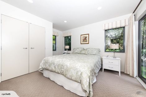 Photo of property in 33a Seacliffe Avenue, Belmont, Auckland, 0622