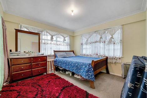 Photo of property in 92 Fisher Crescent, Otara, Auckland, 2023