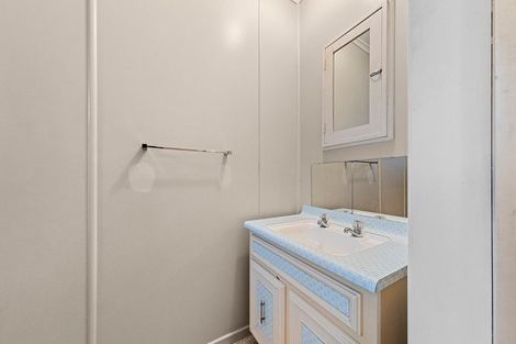 Photo of property in 181 Mangorei Road, Merrilands, New Plymouth, 4312