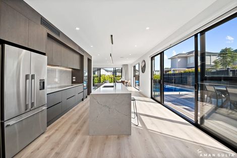 Photo of property in 16 Ruxton Road, Wainui, 0932