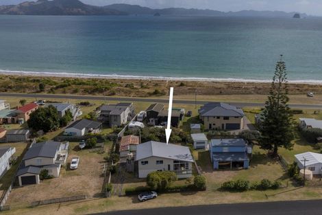 Photo of property in 9 Banks Street, Cooks Beach, Whitianga, 3591