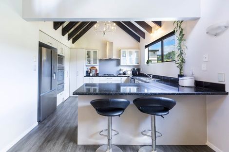 Photo of property in 21 Tapestry Grove, Silverstream, Upper Hutt, 5019