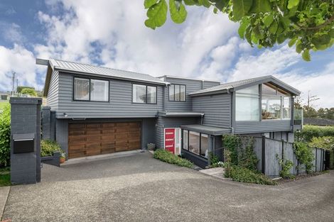 Photo of property in 118 Bleakhouse Road, Mellons Bay, Auckland, 2014