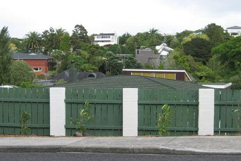 Photo of property in 2/34 Heathcote Road, Castor Bay, Auckland, 0620