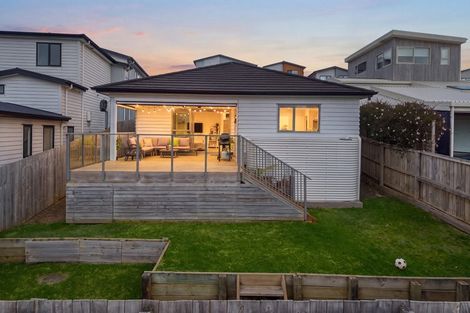 Photo of property in 7 Ringi Lane, Orewa, 0931