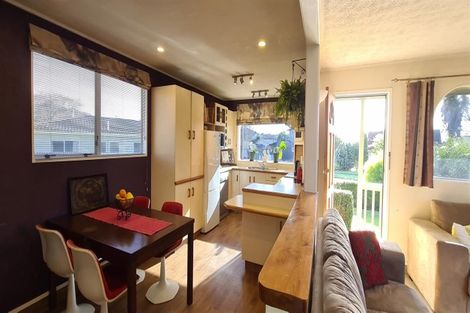 Photo of property in 23 Gilmour Place, Taradale, Napier, 4112