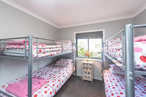 Photo of property in 21 Sunset Parade, Kai Iwi, Whanganui, 4574