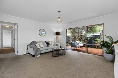 Photo of property in 10c Emerald Place, Papamoa Beach, Papamoa, 3118