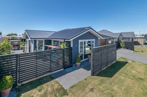 Photo of property in 9 Macphail Avenue, Rangiora, 7400