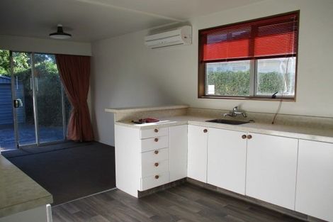 Photo of property in 12 Hooker Avenue, Bryndwr, Christchurch, 8053