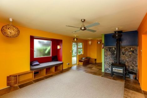 Photo of property in 19 Cumming Street, Okato, 4335