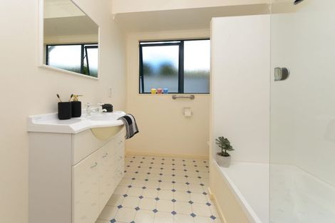 Photo of property in 6 Coutts Place, Mapua, 7005